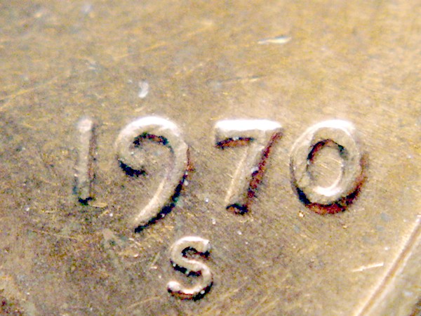 1970-S-Small-Or-Large-Date?